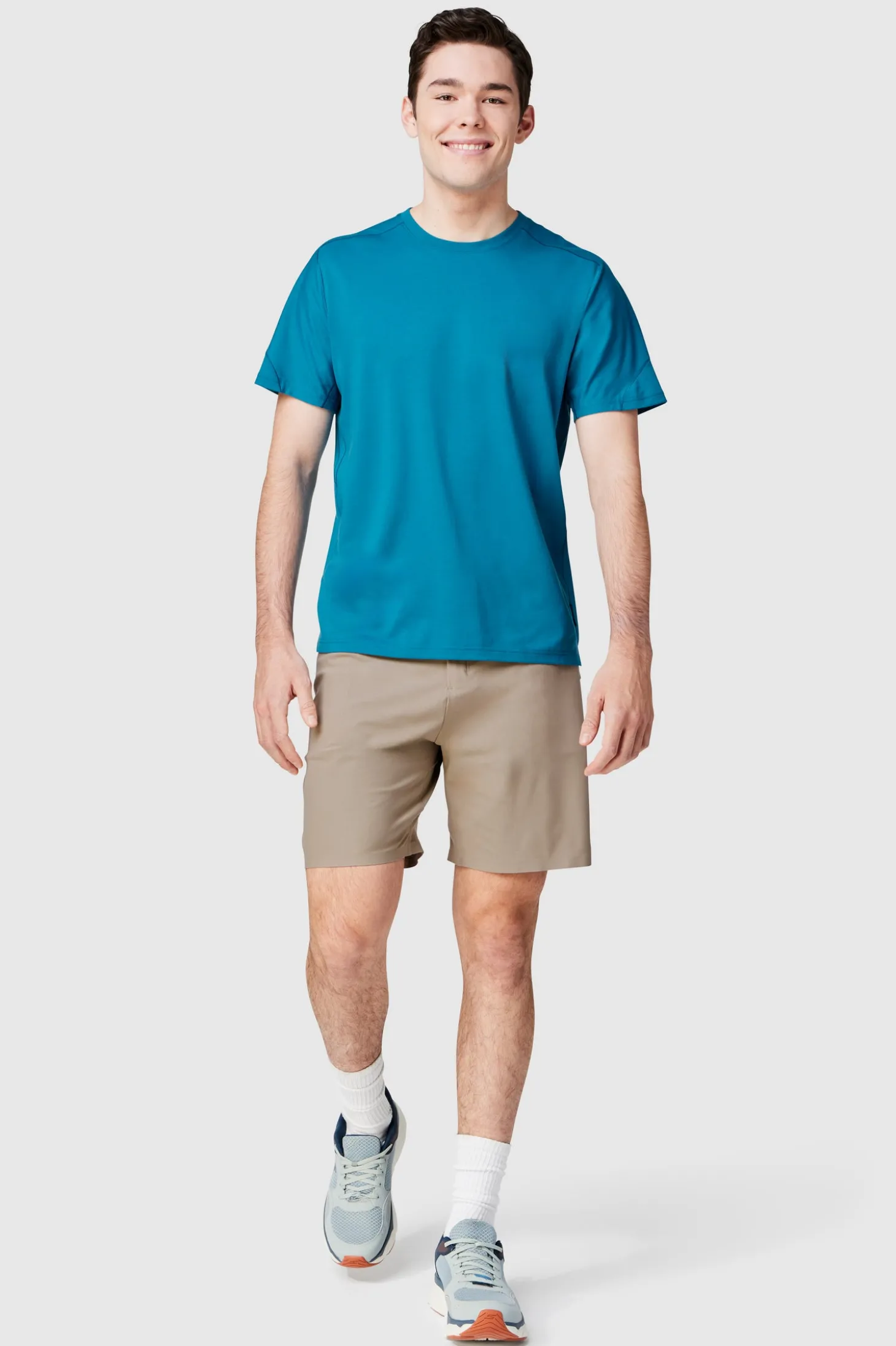 FWD Men's MotionFit Hybrid 8" Shorts