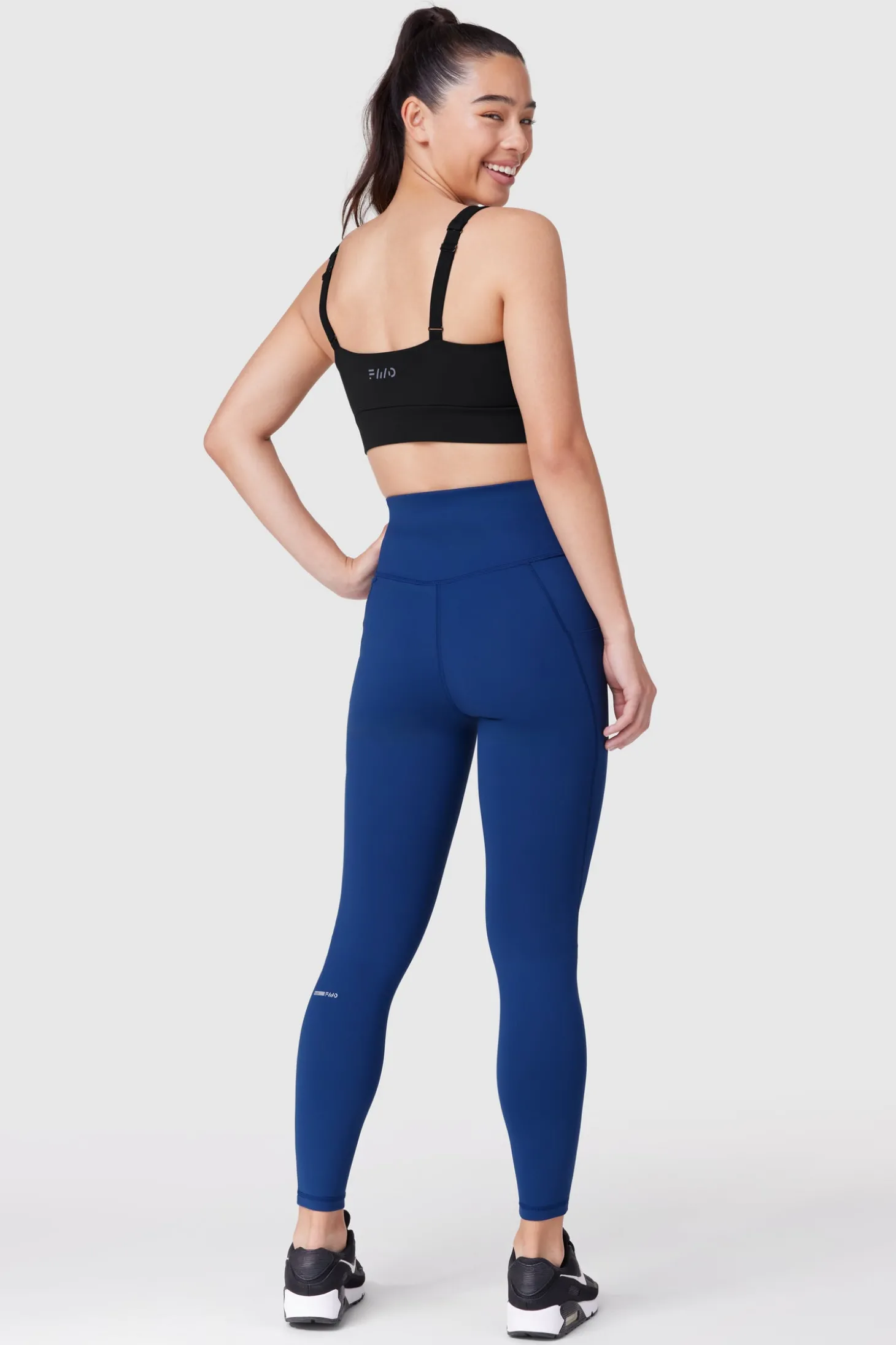 FWD Women's All Day SOLID Med Impact Bra