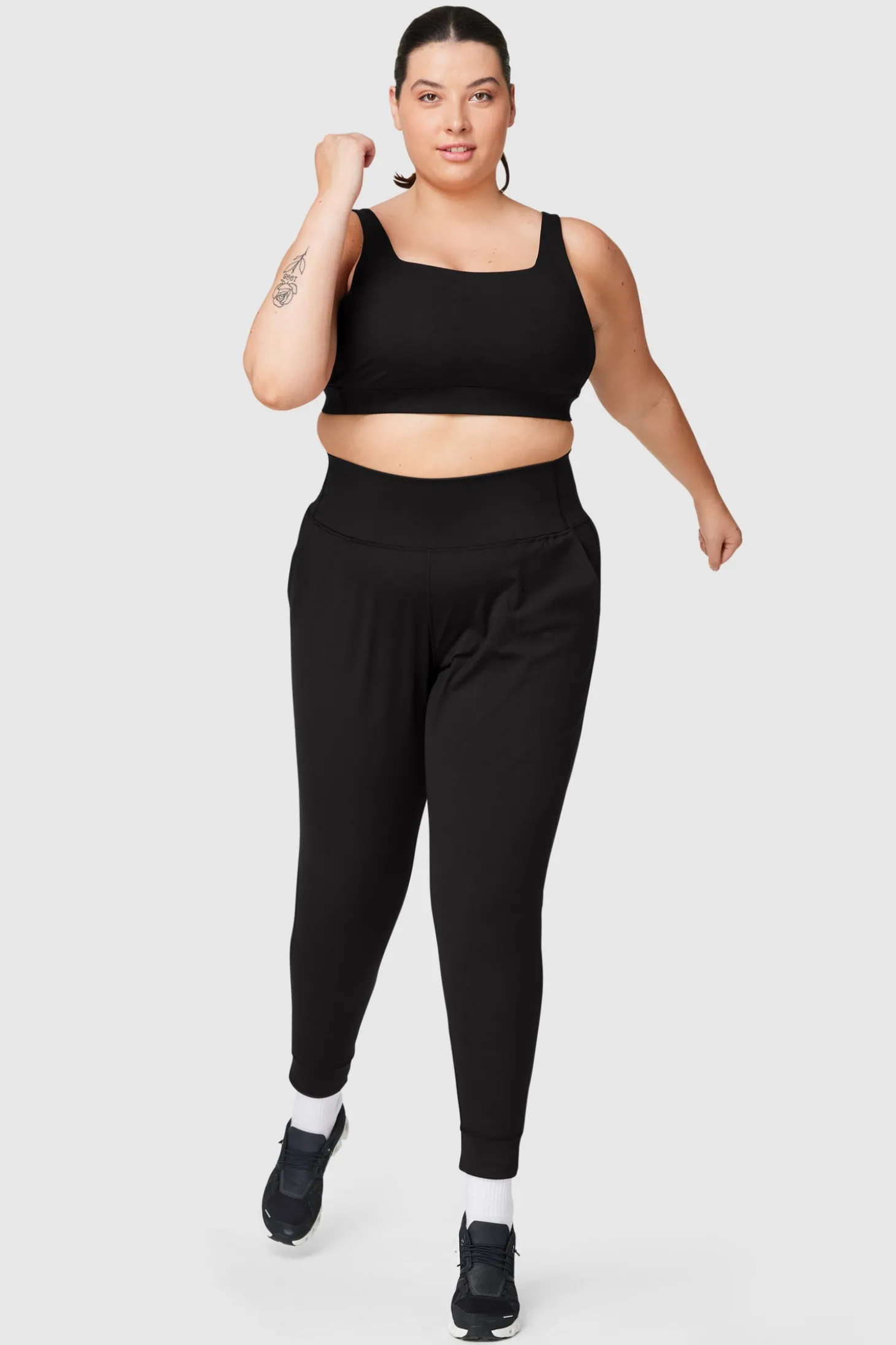 FWD Women's All Day SOLID Med Impact Bra