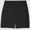 FWD Women's Core 7" Training Shorts