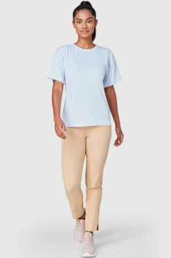 FWD Women's Core Drop Tail Tee