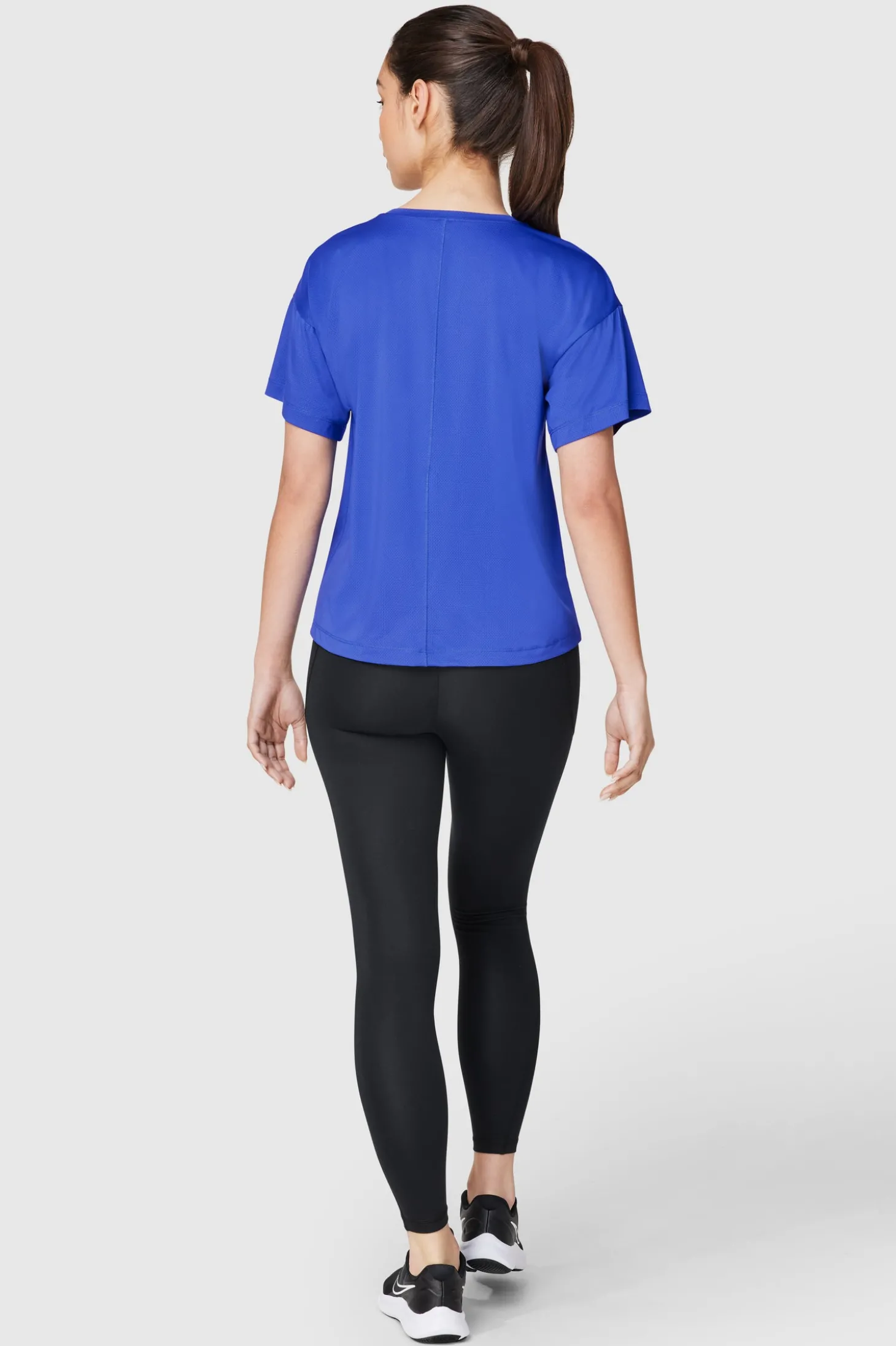 FWD Women's Core Drop Tail Tee