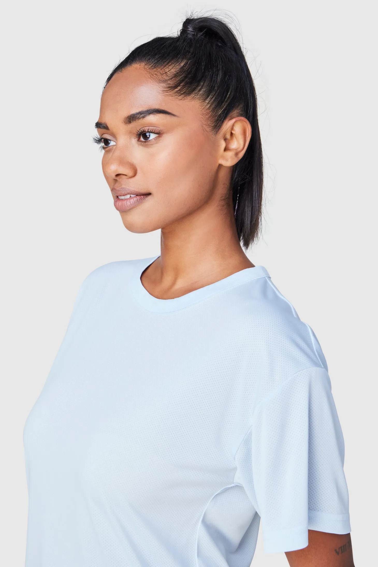 FWD Women's Core Drop Tail Tee