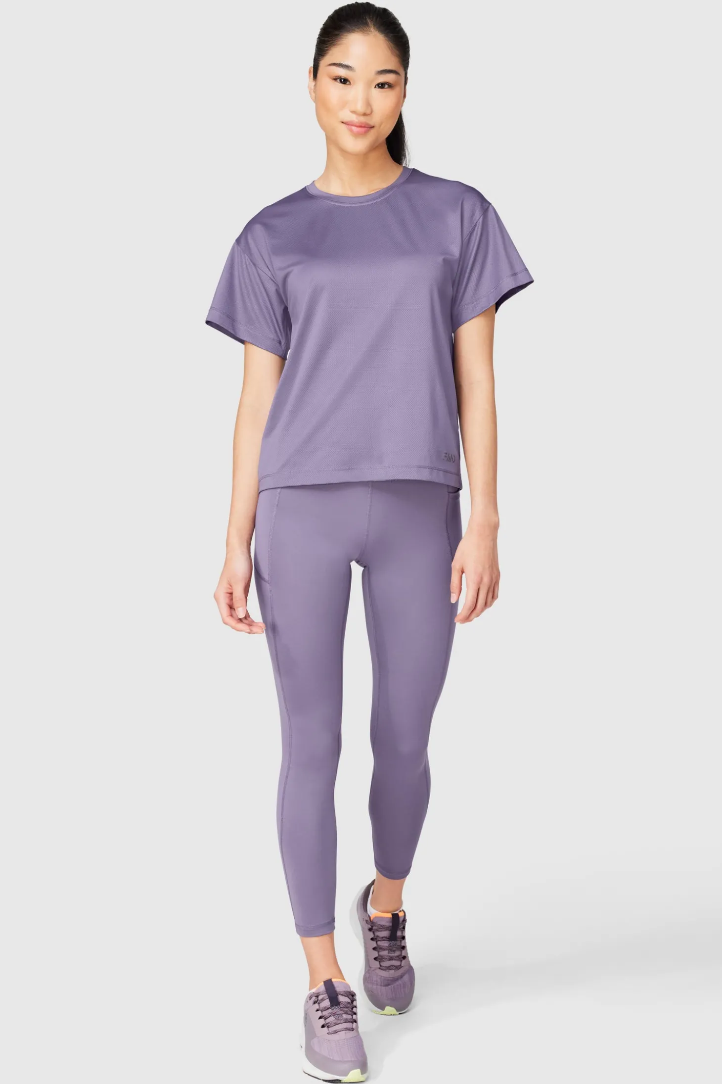 FWD Women's Core Drop Tail Tee