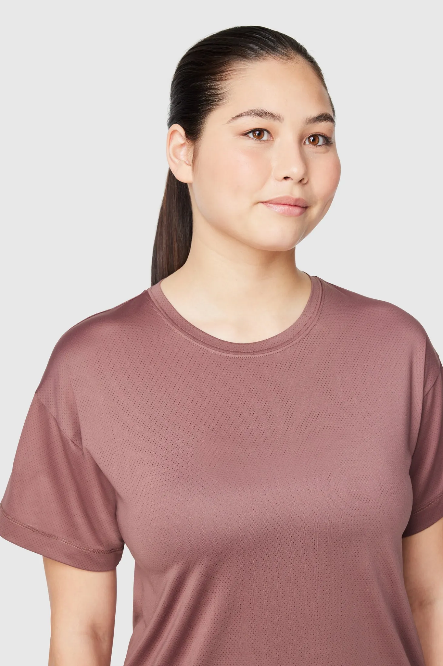 FWD Women's Drop Tail Tee