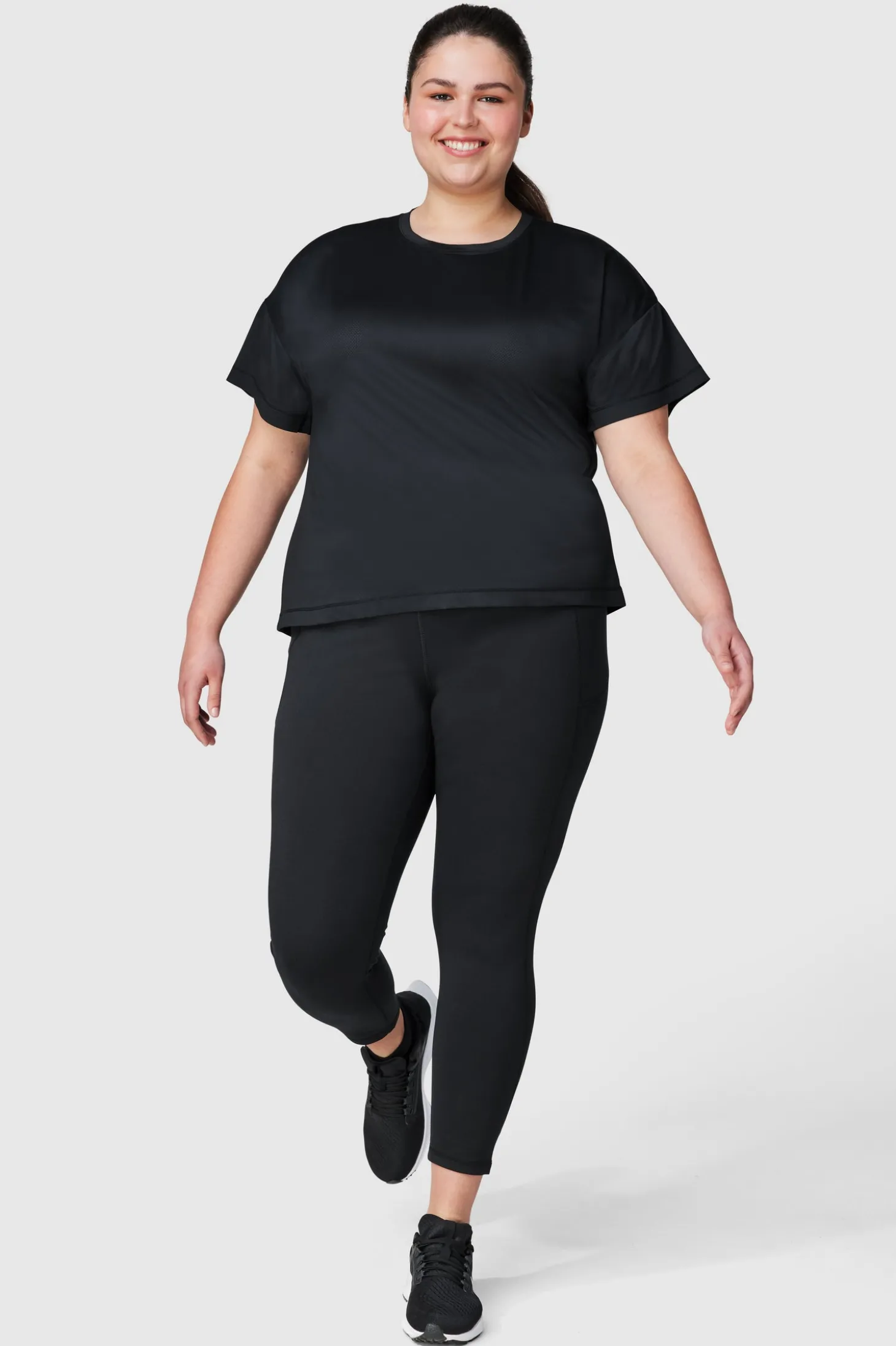 FWD Women's Plus Core Drop Tail tee