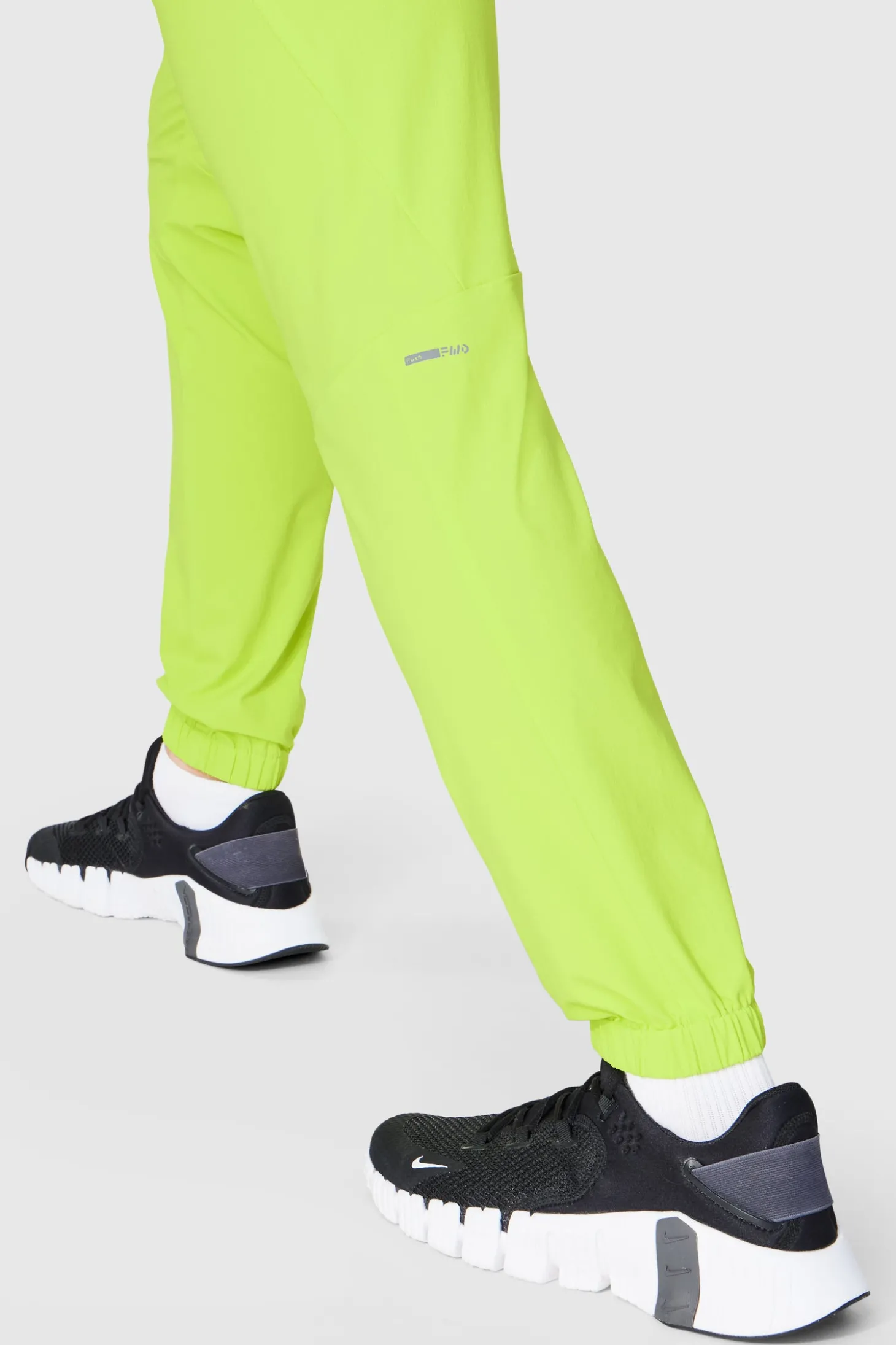 Push FWD Men's Super Stretch Nylon Jogger