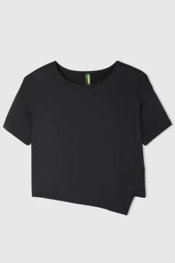 Push FWD Women's Short Sleeve Active Flow Top